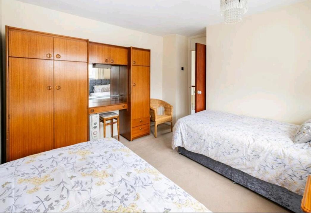 London Stratford Holiday Home Exterior photo